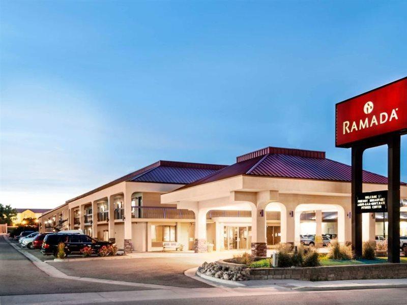 Travelodge By Wyndham Pueblo Exteriör bild