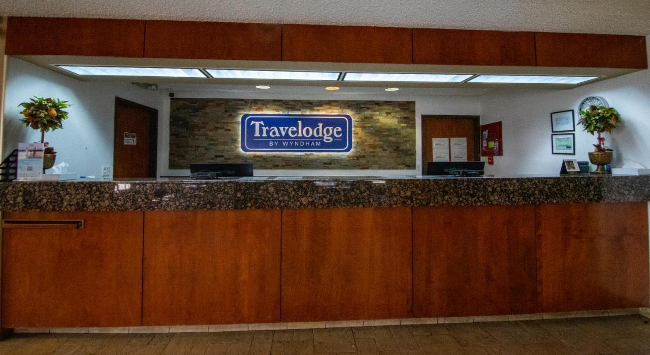 Travelodge By Wyndham Pueblo Exteriör bild